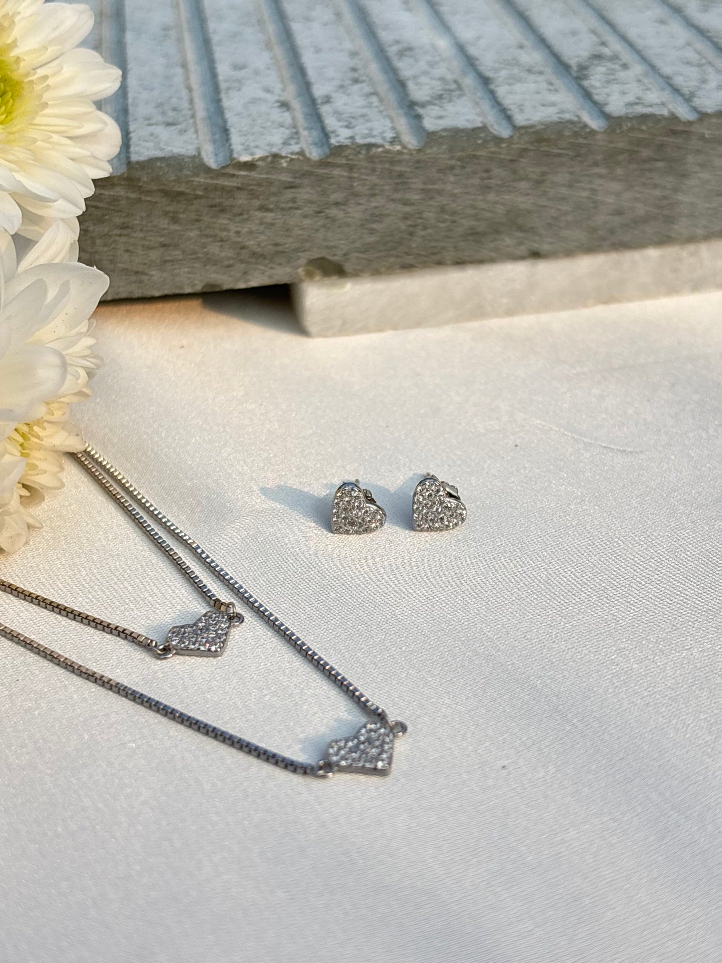 Sparkling Heart Pendant Set