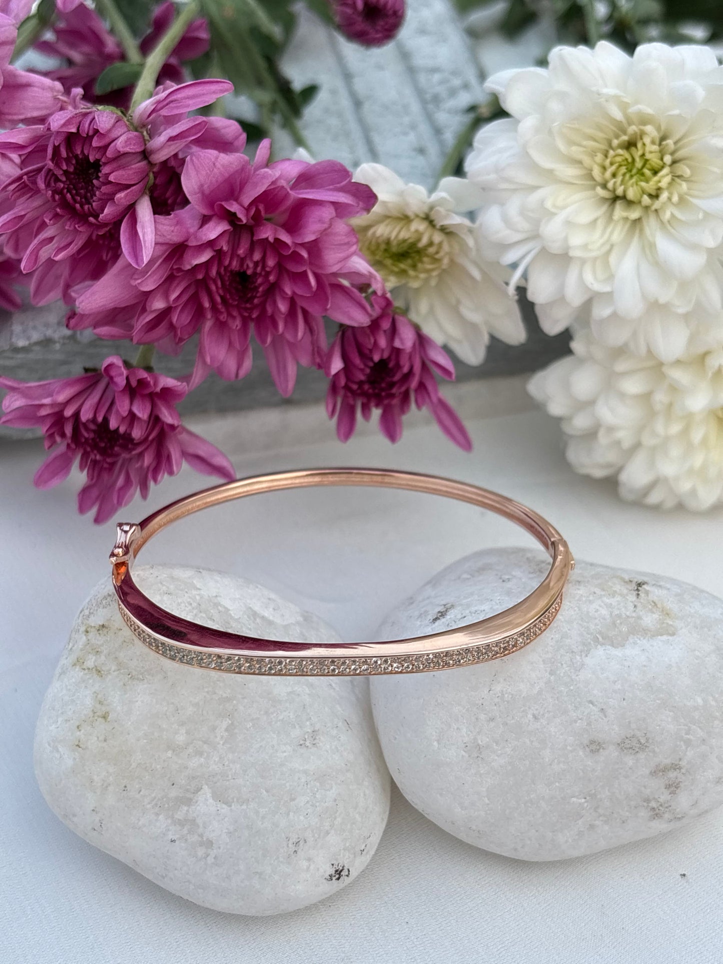 Rose Gold Minimal Bangle
