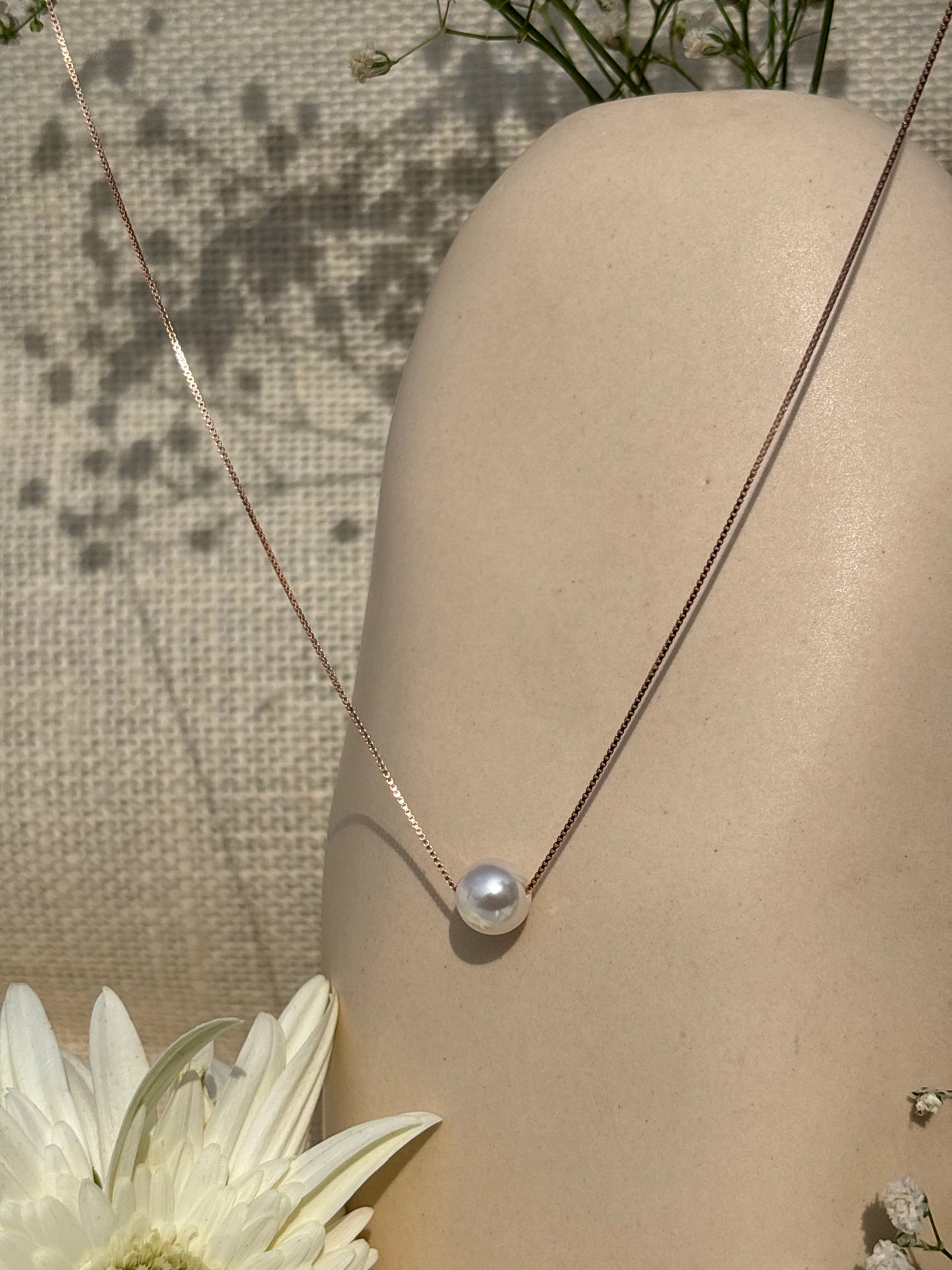 Rose gold Pearl Whisper Necklace