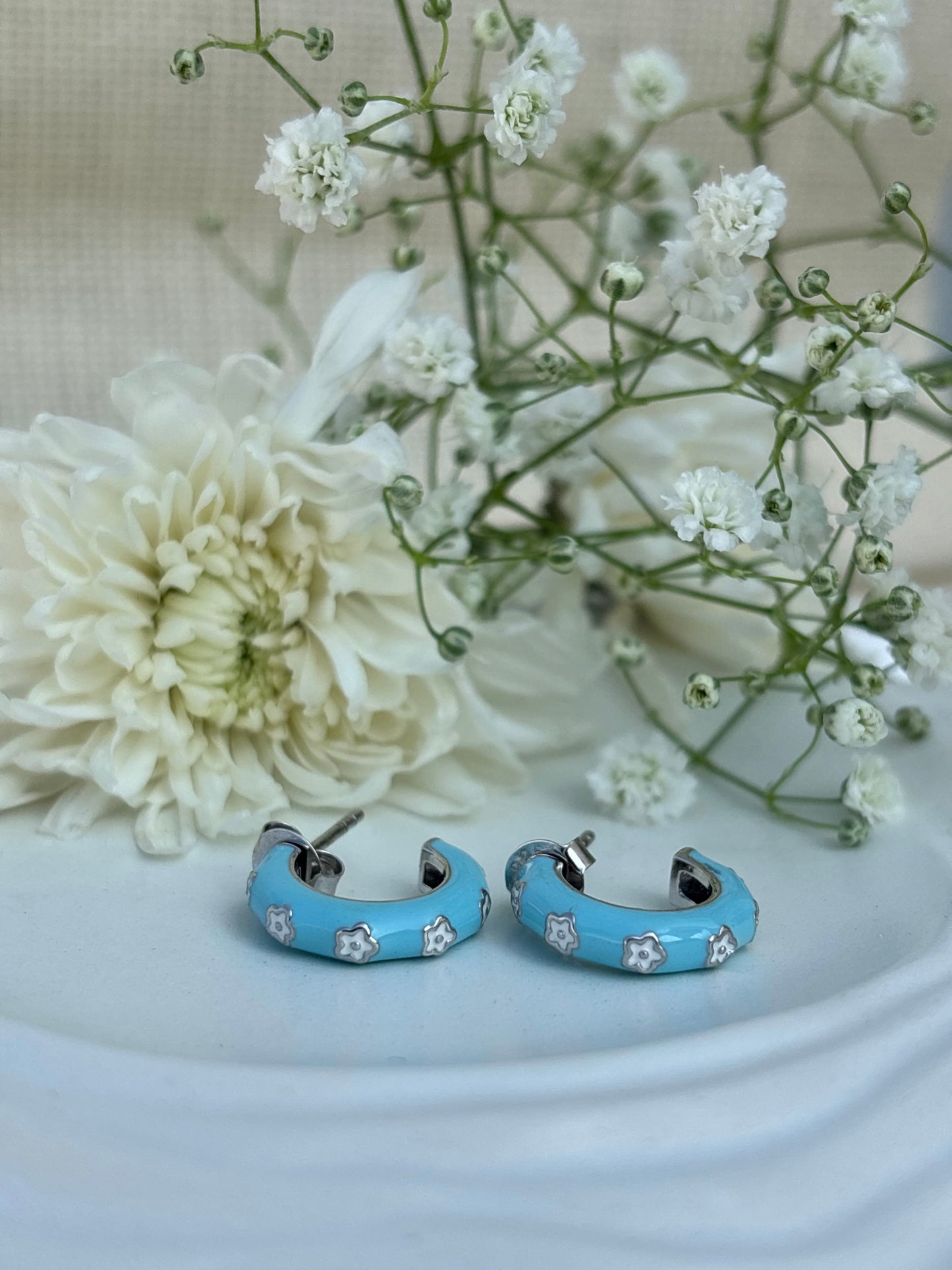 Powder Blue Silver Huggies