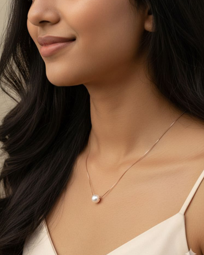 Rose gold Pearl Whisper Necklace