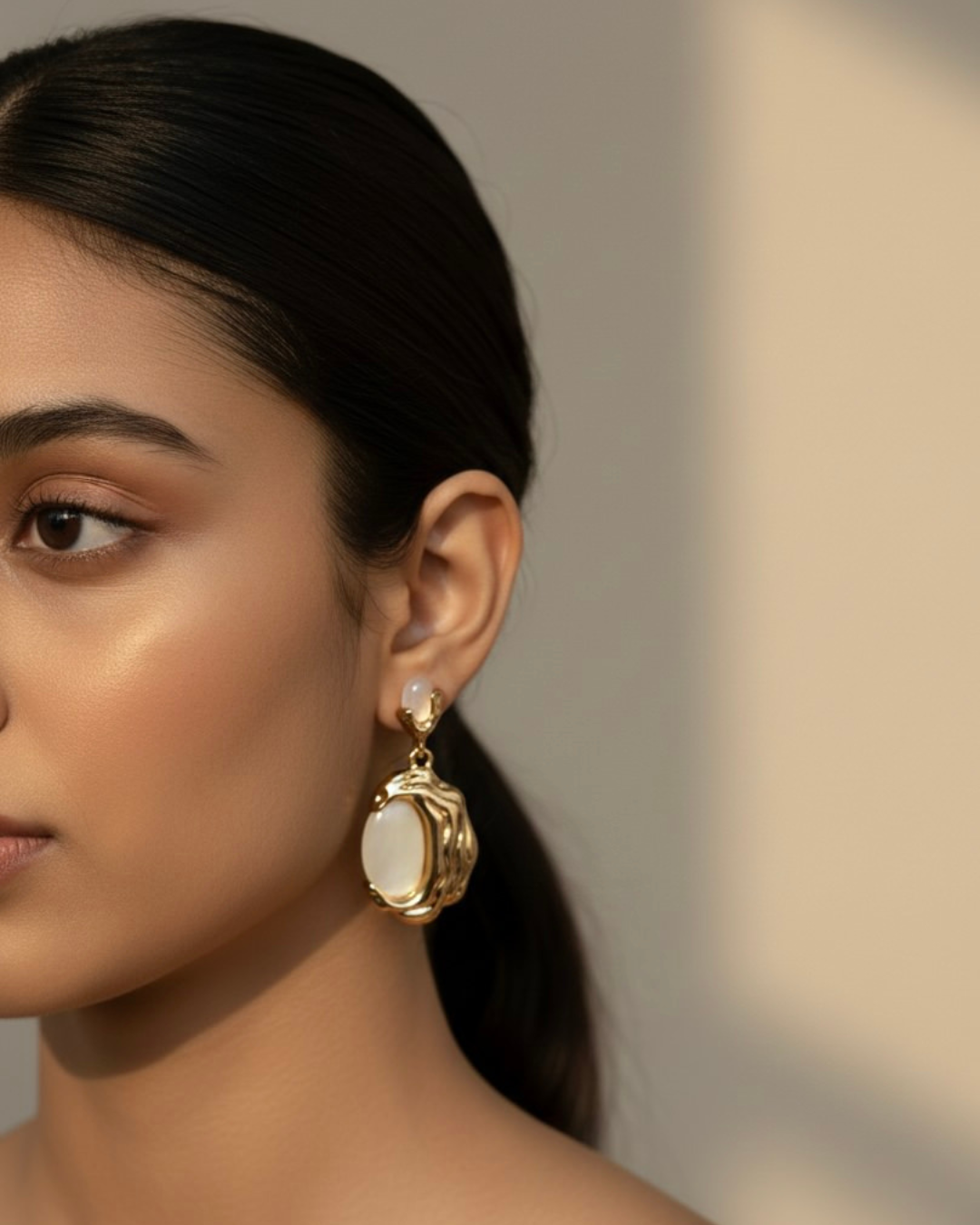 Molten Pearl Frame Earrings