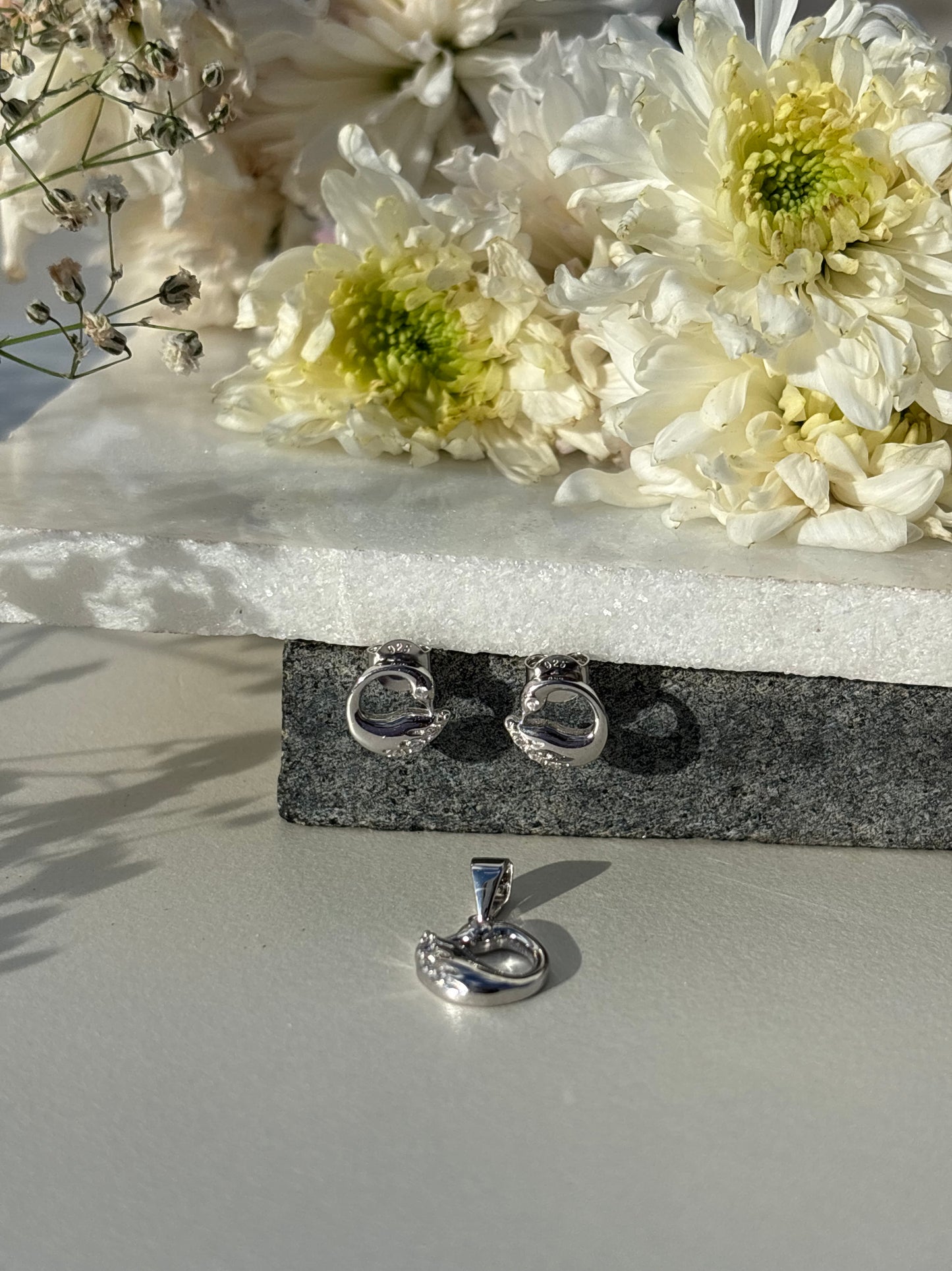 Timeless Swan Silver Pendant Set