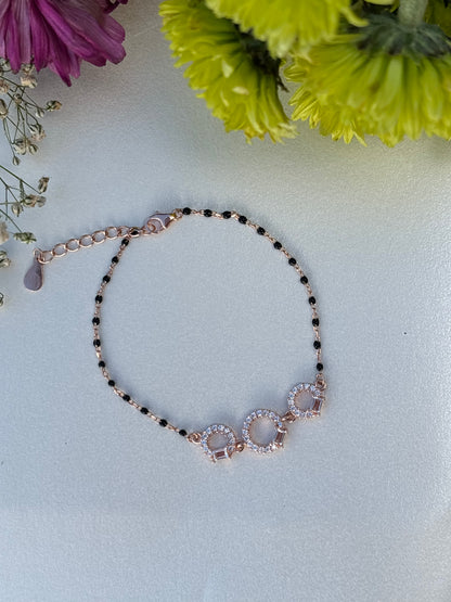 Rose-gold Three-Circle Bracelet