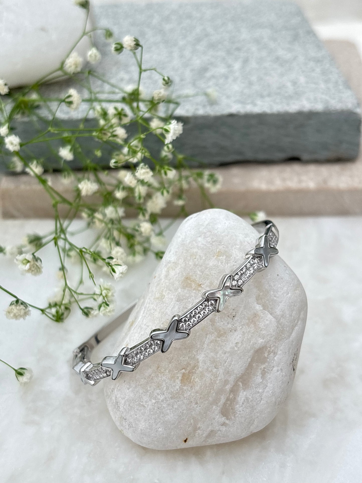 Cross bracelet