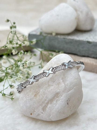 Cross bracelet
