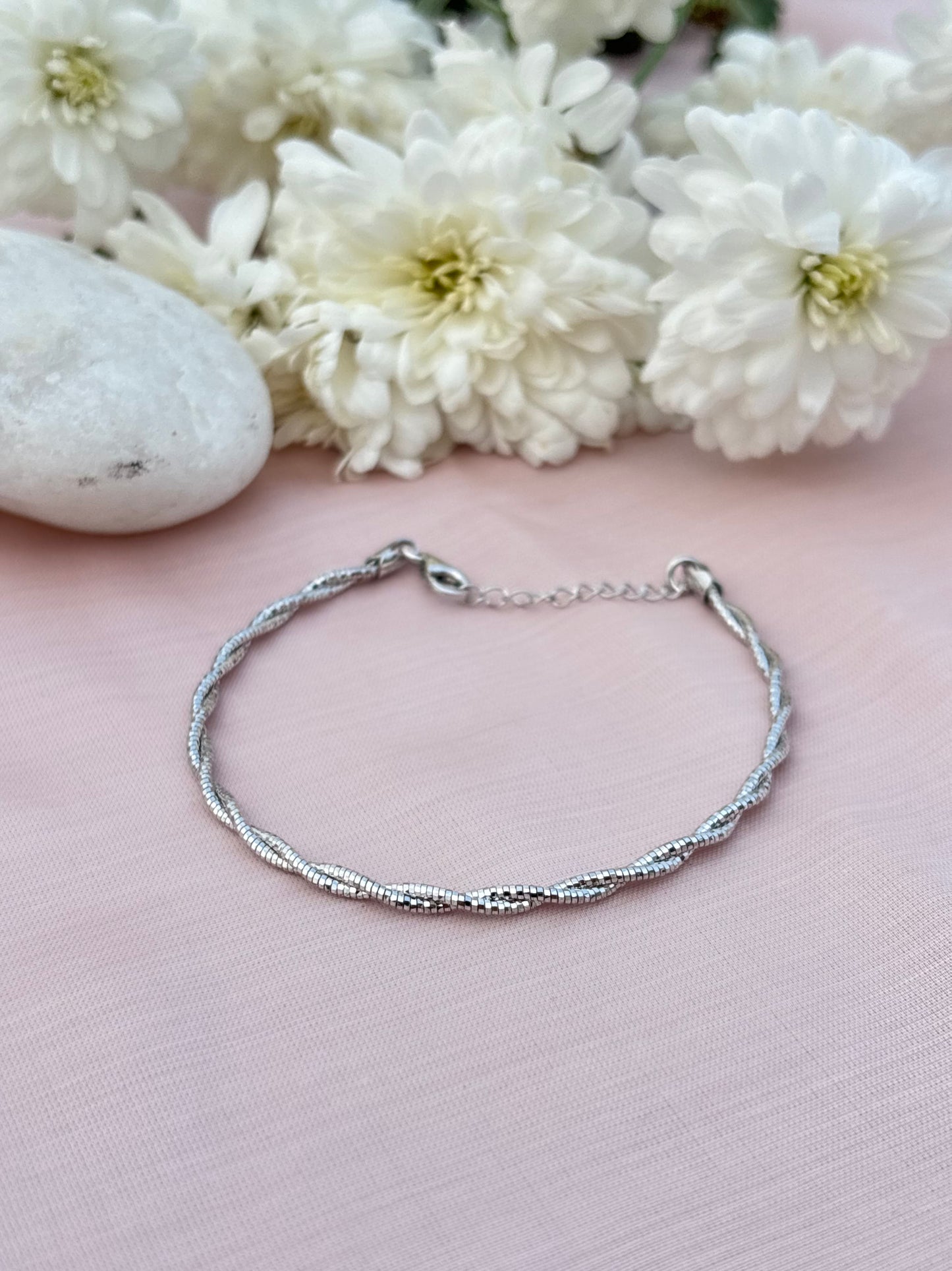 Twisted Sparkle Chain Bracelet