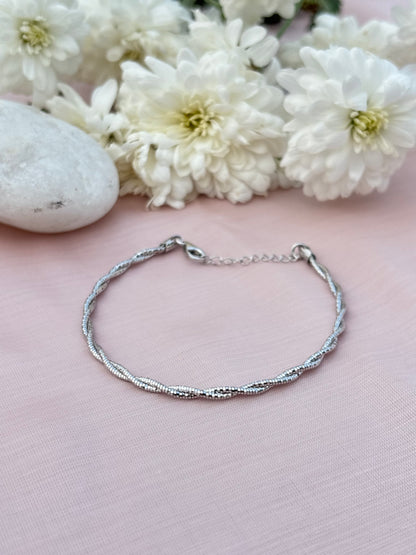 Twisted Sparkle Chain Bracelet