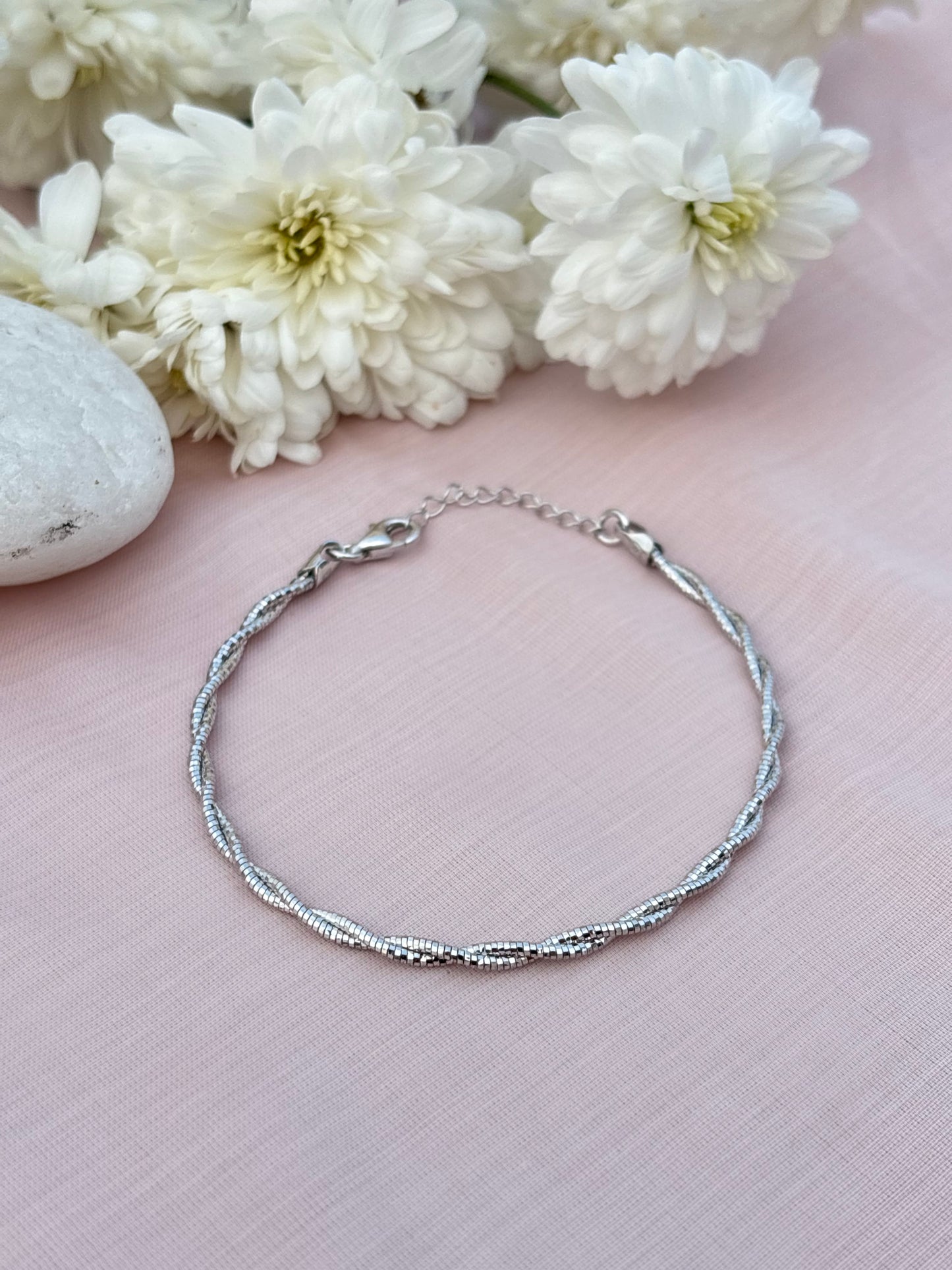 Twisted Sparkle Chain Bracelet
