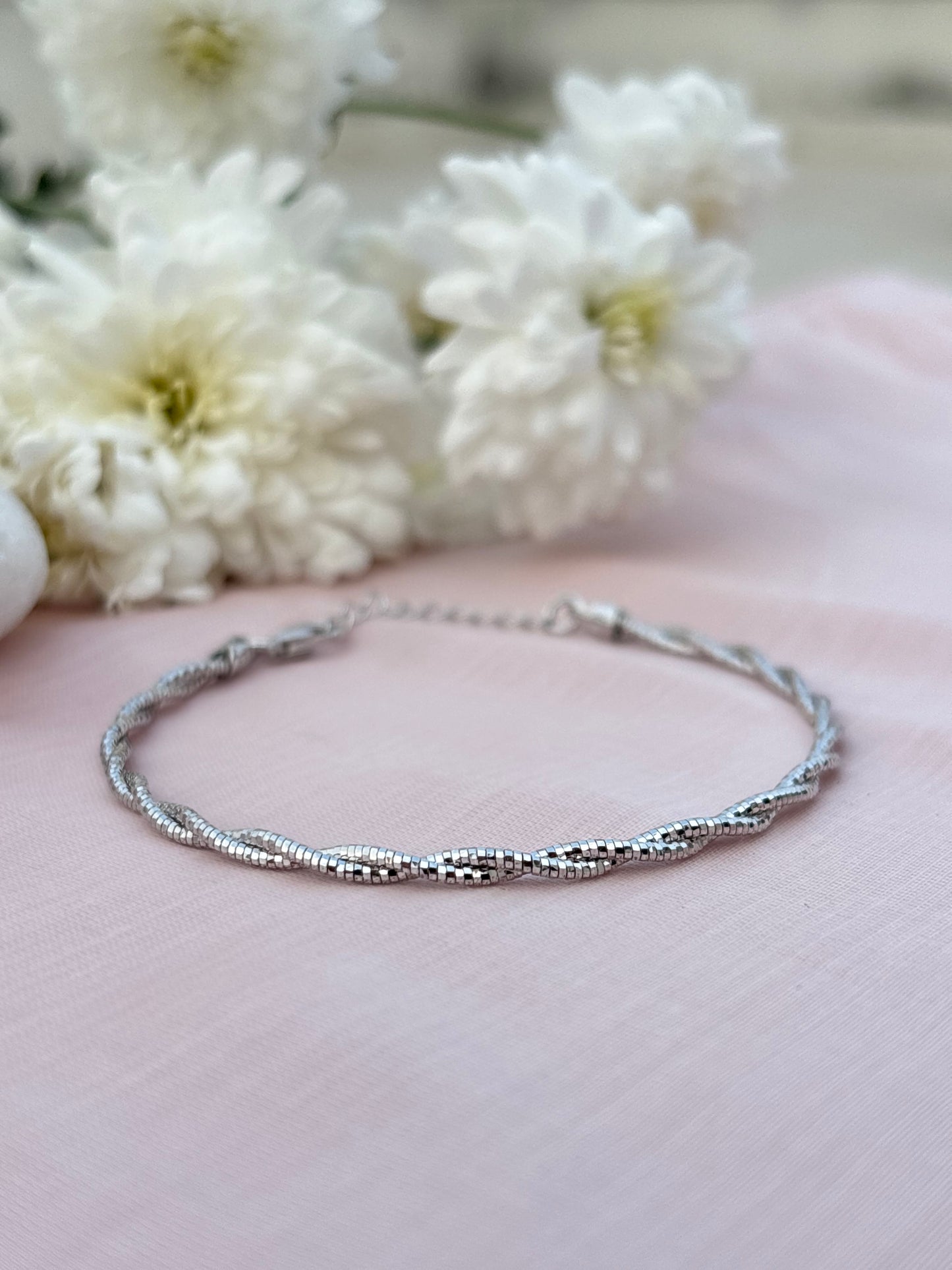 Twisted Sparkle Chain Bracelet