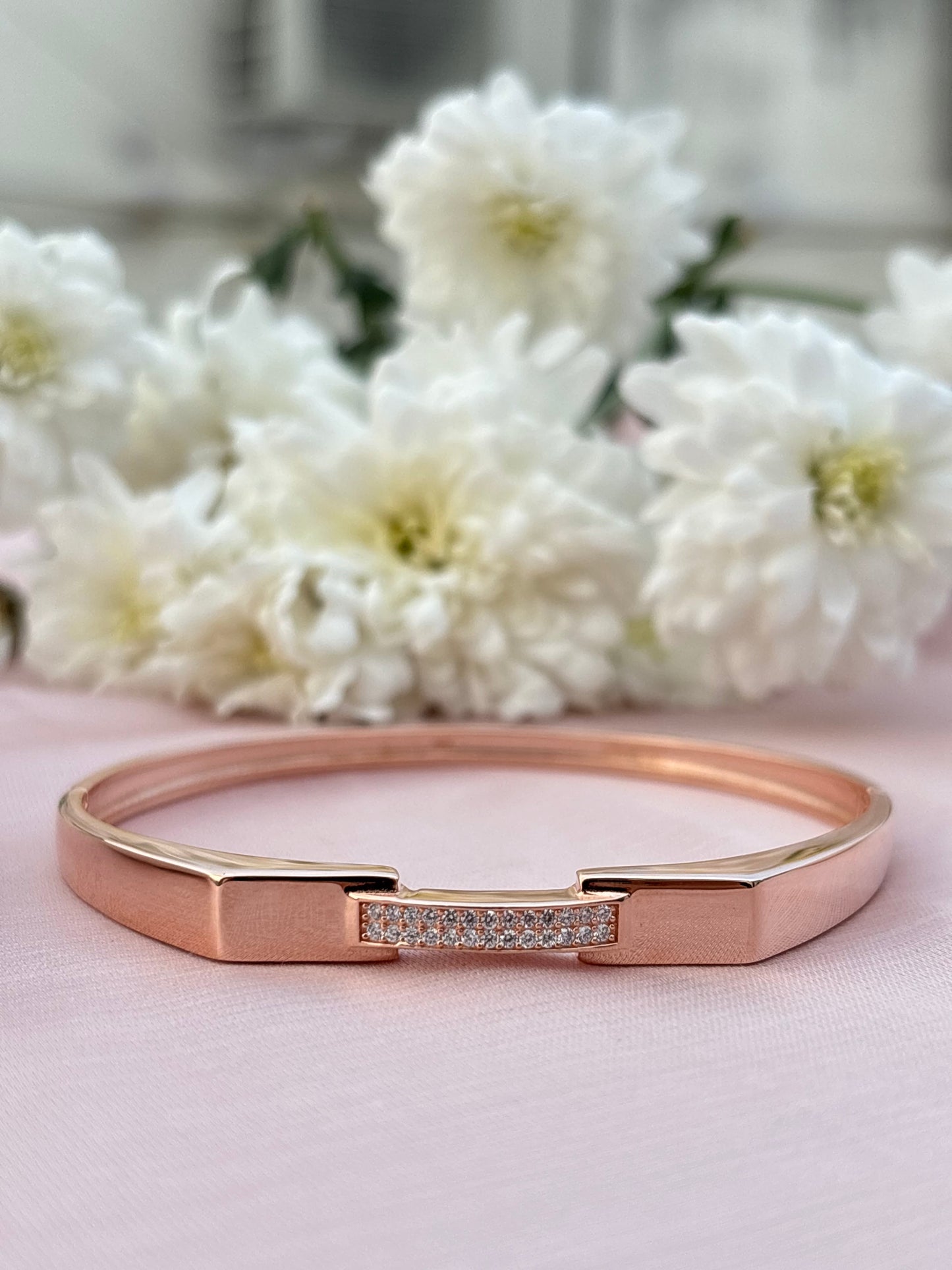 Rose Gold Luna Spark Bangle
