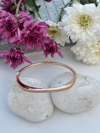 Rose Gold Minimal Bangle