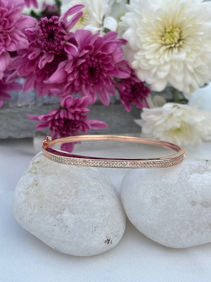 Rose Gold Minimal Bangle