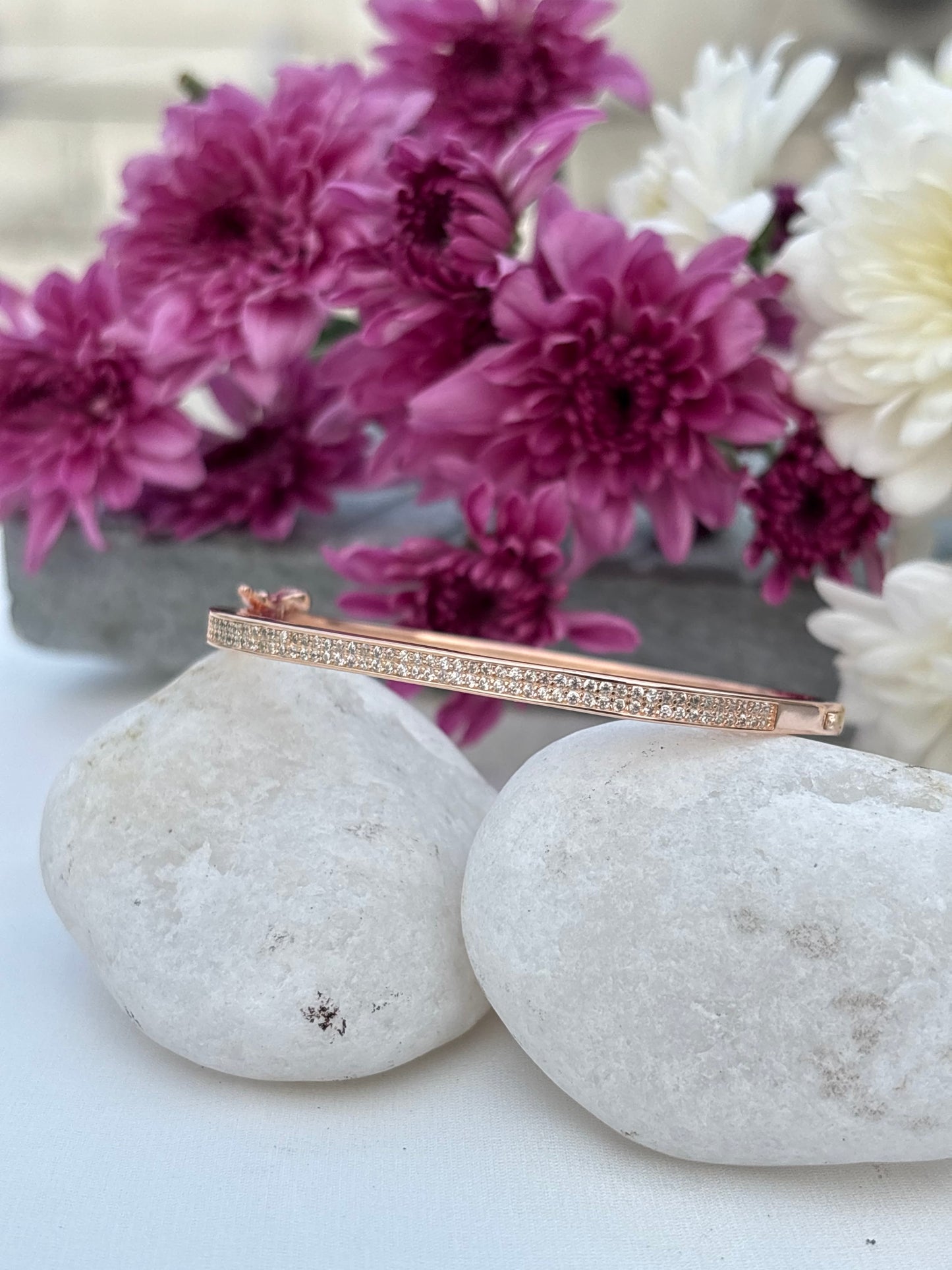 Rose Gold Minimal Bangle
