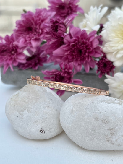 Rose Gold Minimal Bangle