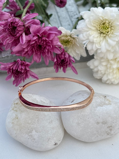 Rose Gold Minimal Bangle