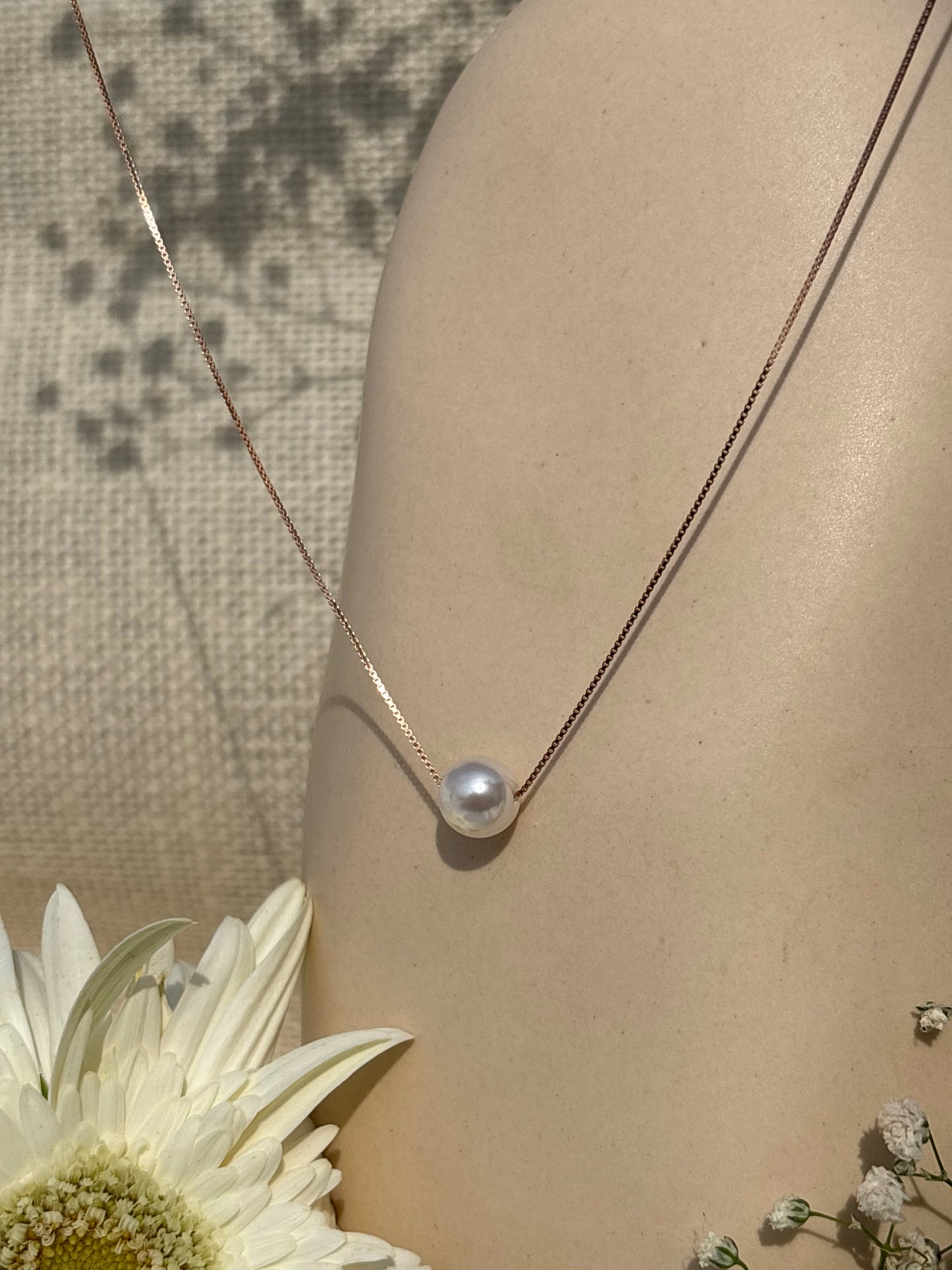 Rose gold Pearl Whisper Necklace