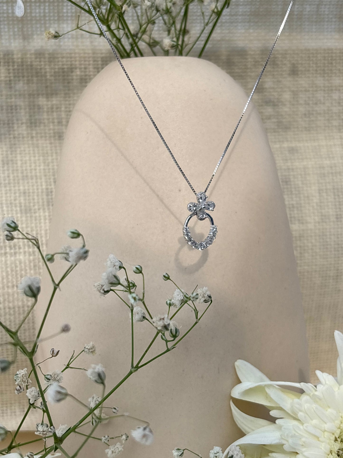 Silver Everglow Circle Pendant
