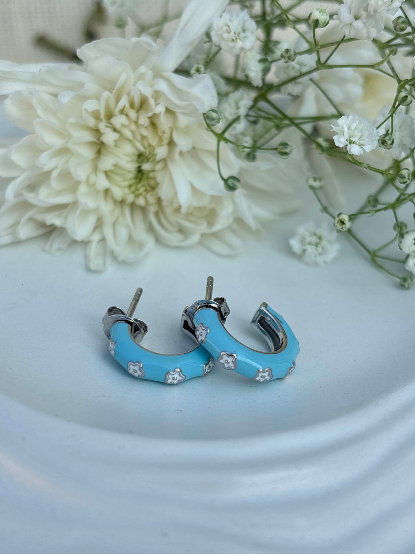 Powder Blue Silver Huggies