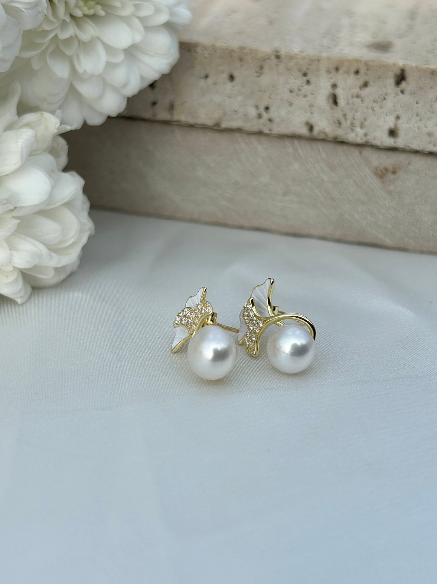 Ivory Bloom Pearl Earrings