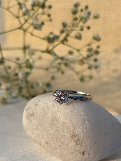 Luna Solitaire Ring