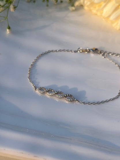 Sparkling Link Bracelet
