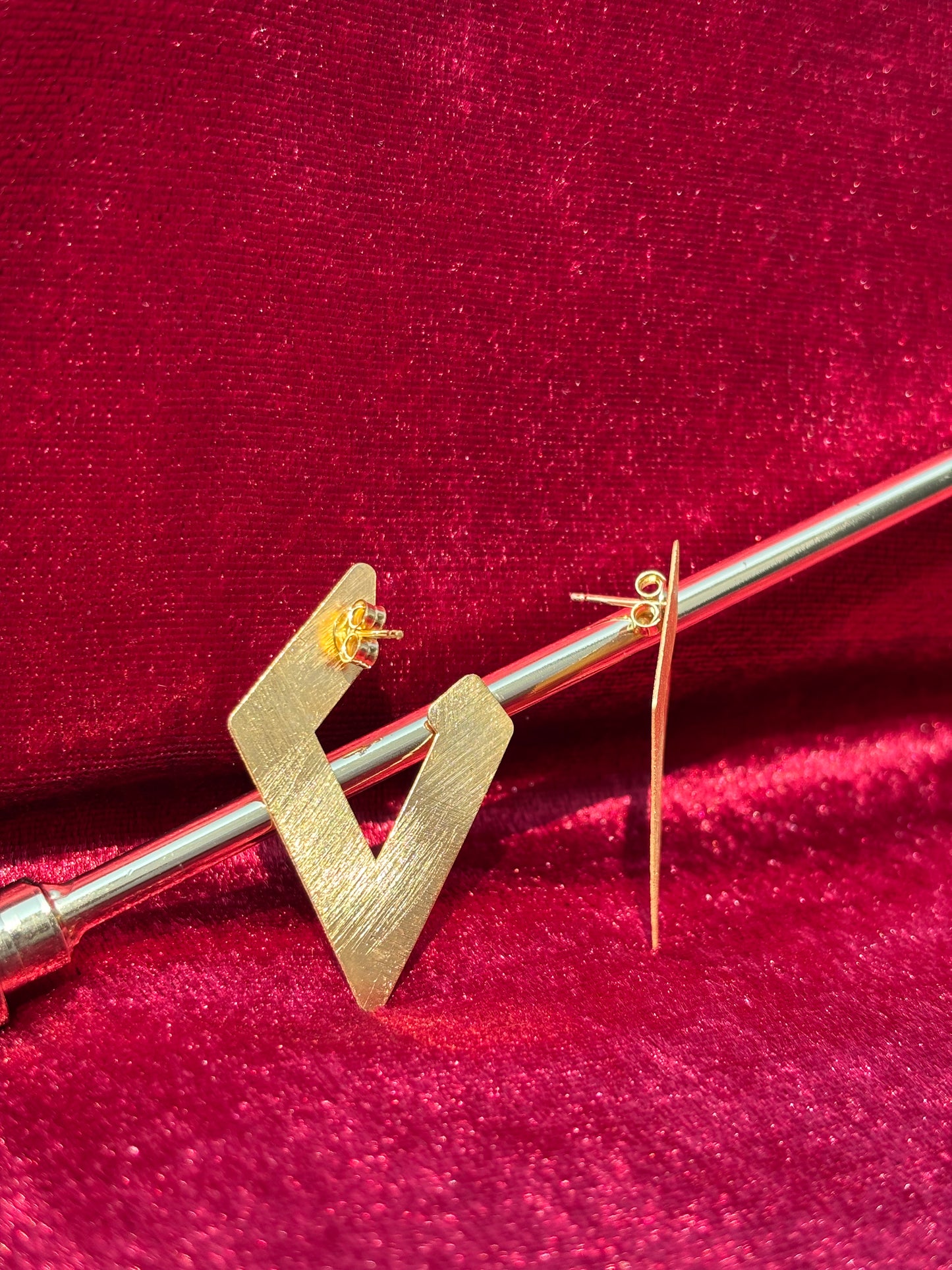 Brushed Gold V