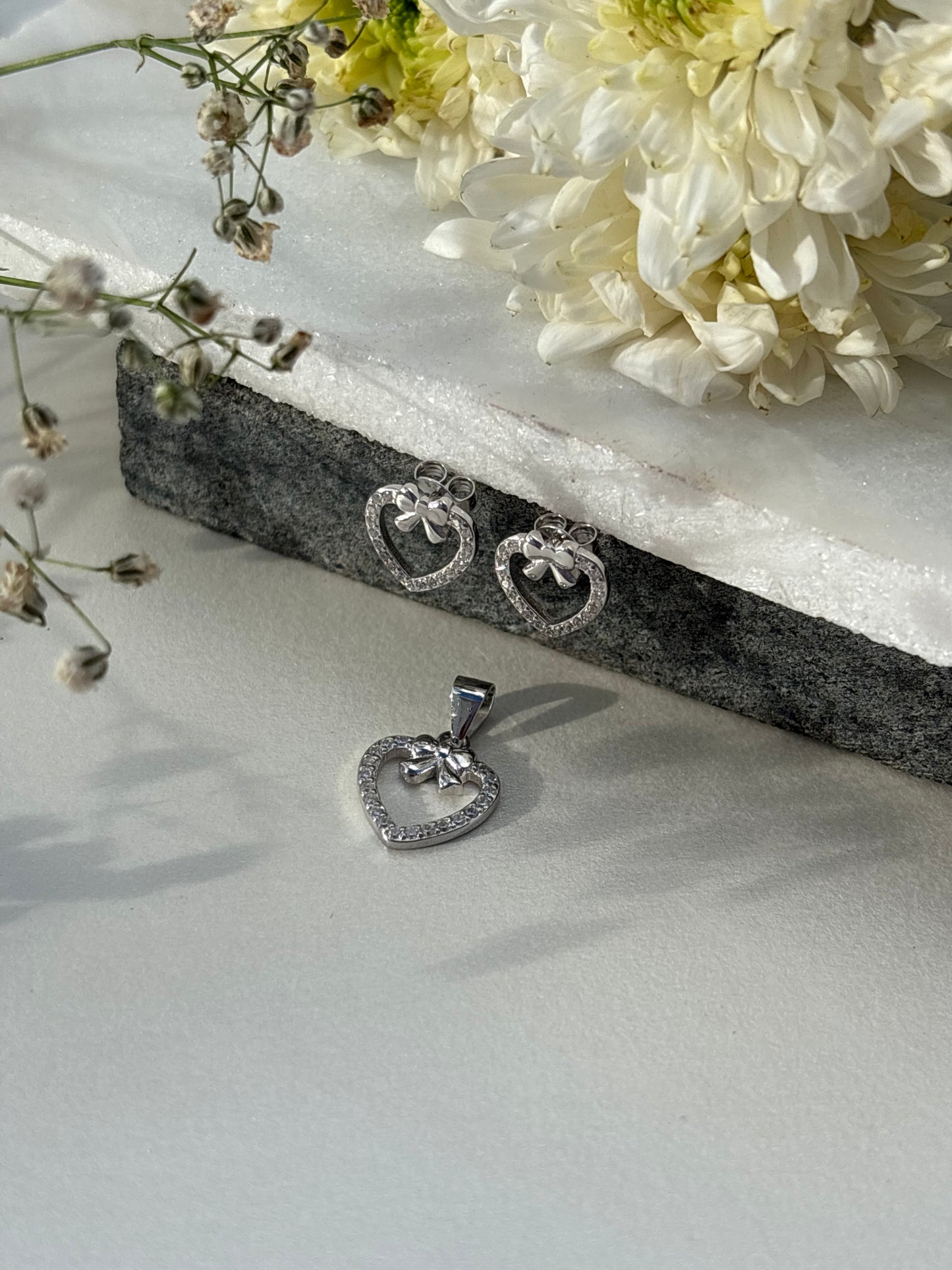 Bow Heart Pendant Set