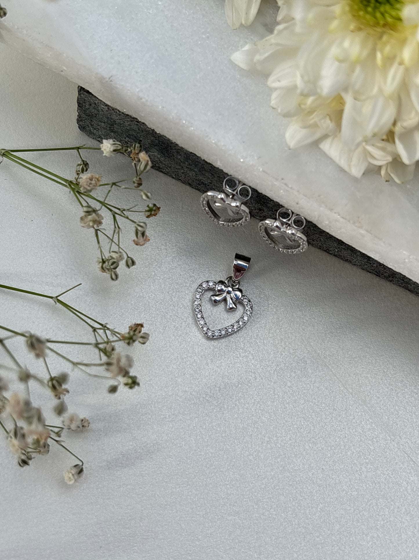 Bow Heart Pendant Set