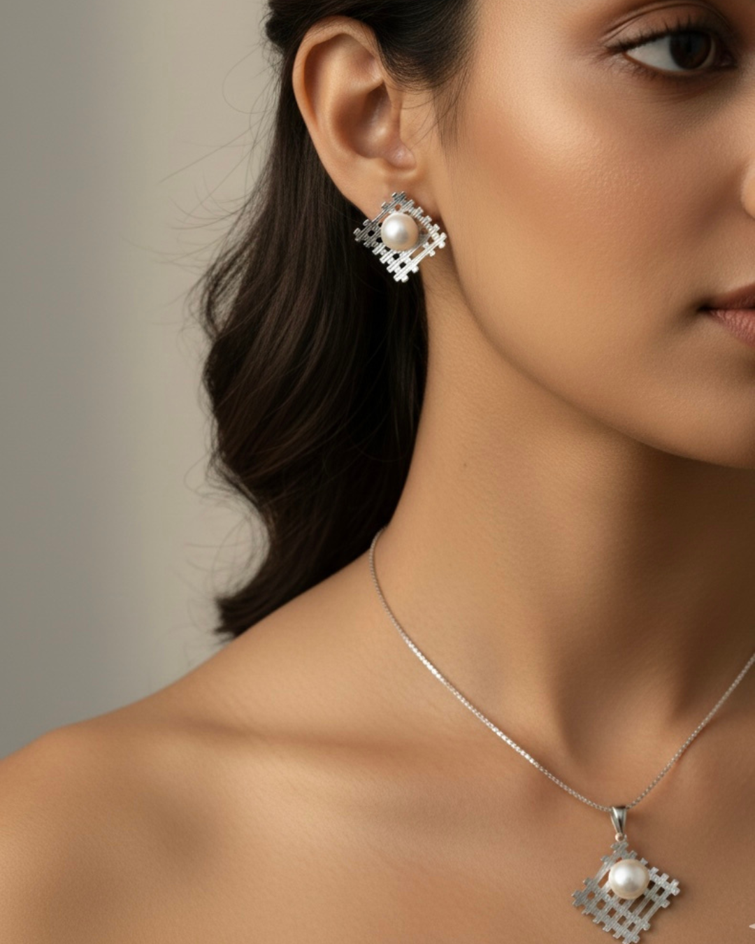 Pearl Grid Pendant Set