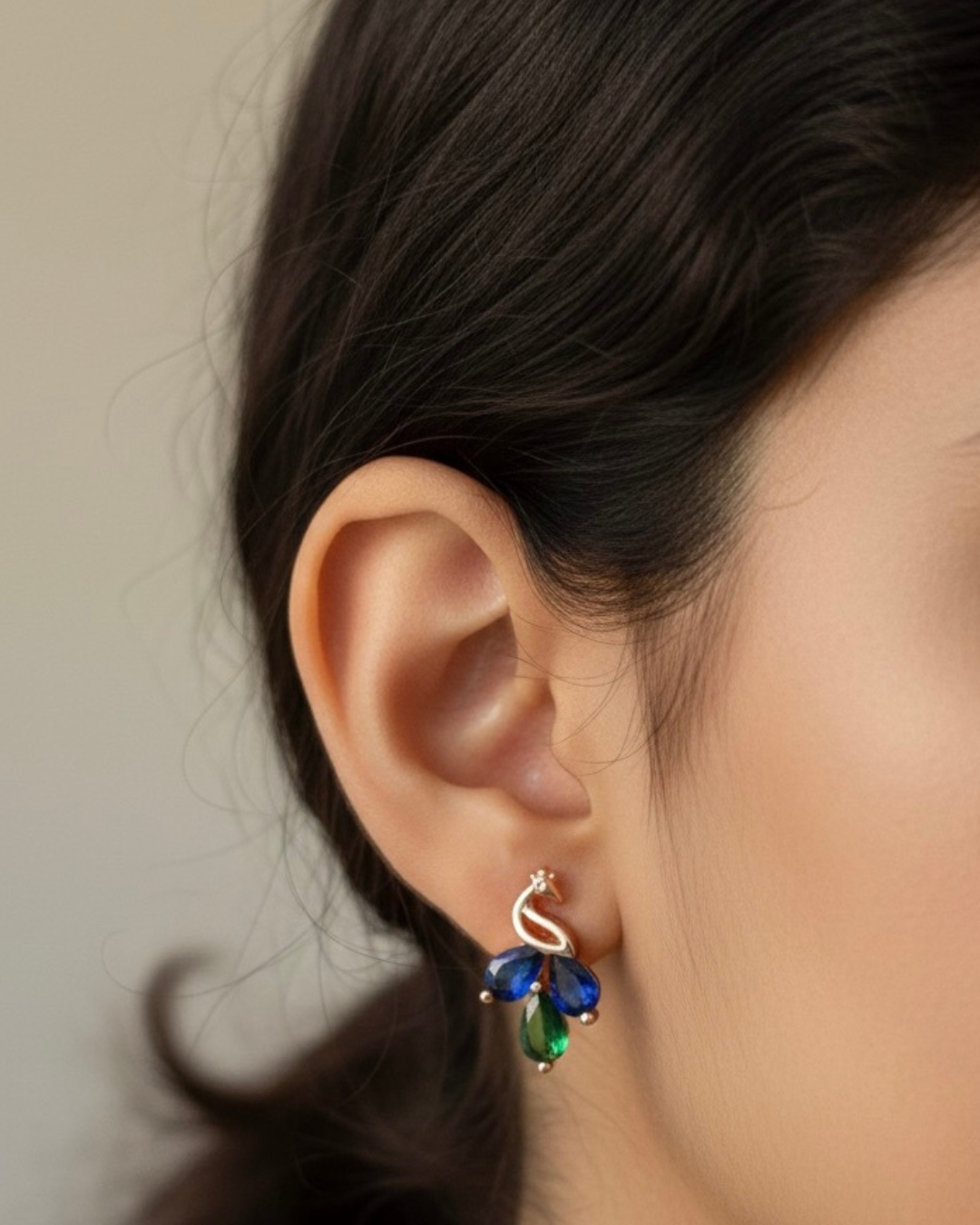 Sparkling rose gold heart studs